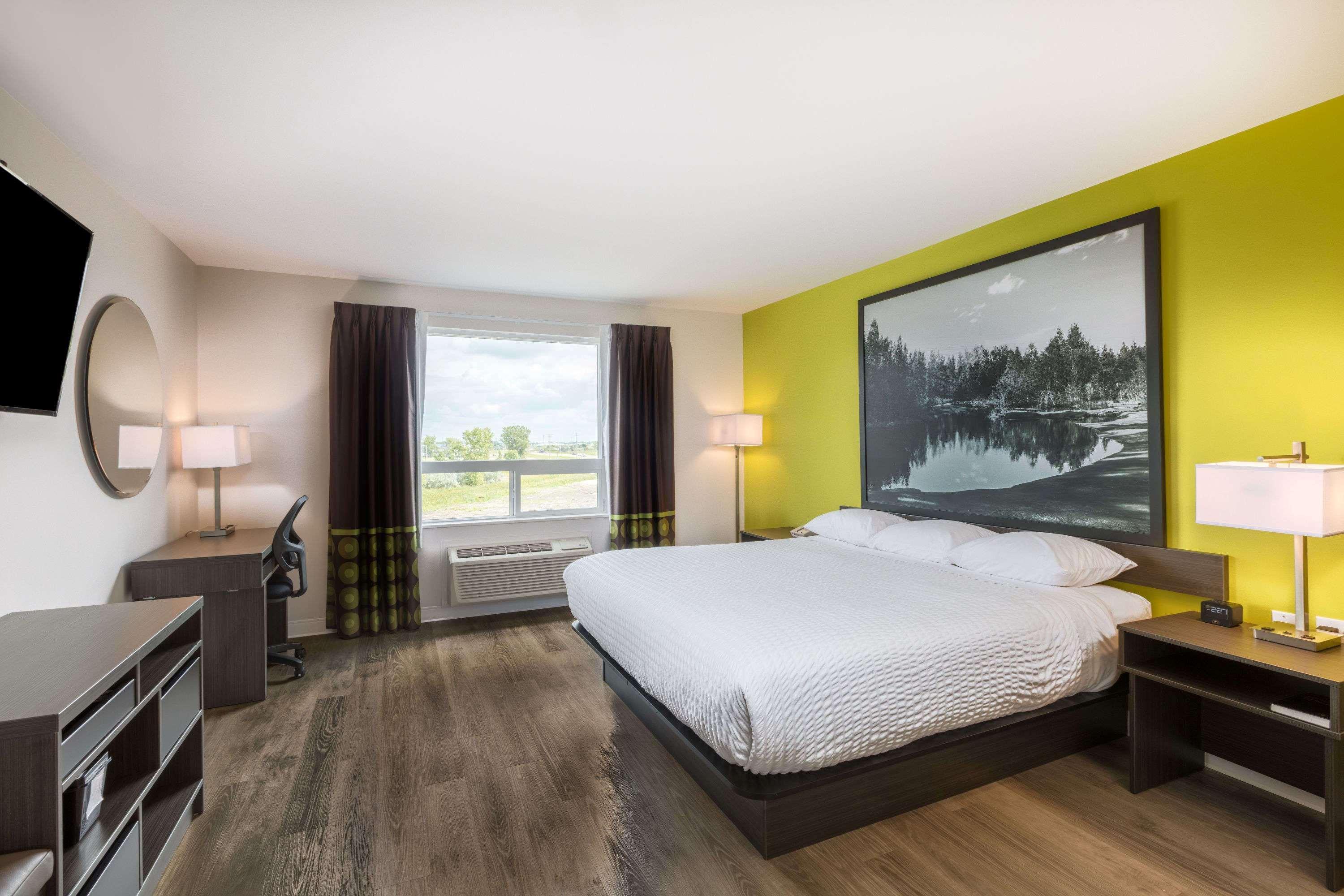 Super 8 By Wyndham Winnipeg East Mb Extérieur photo