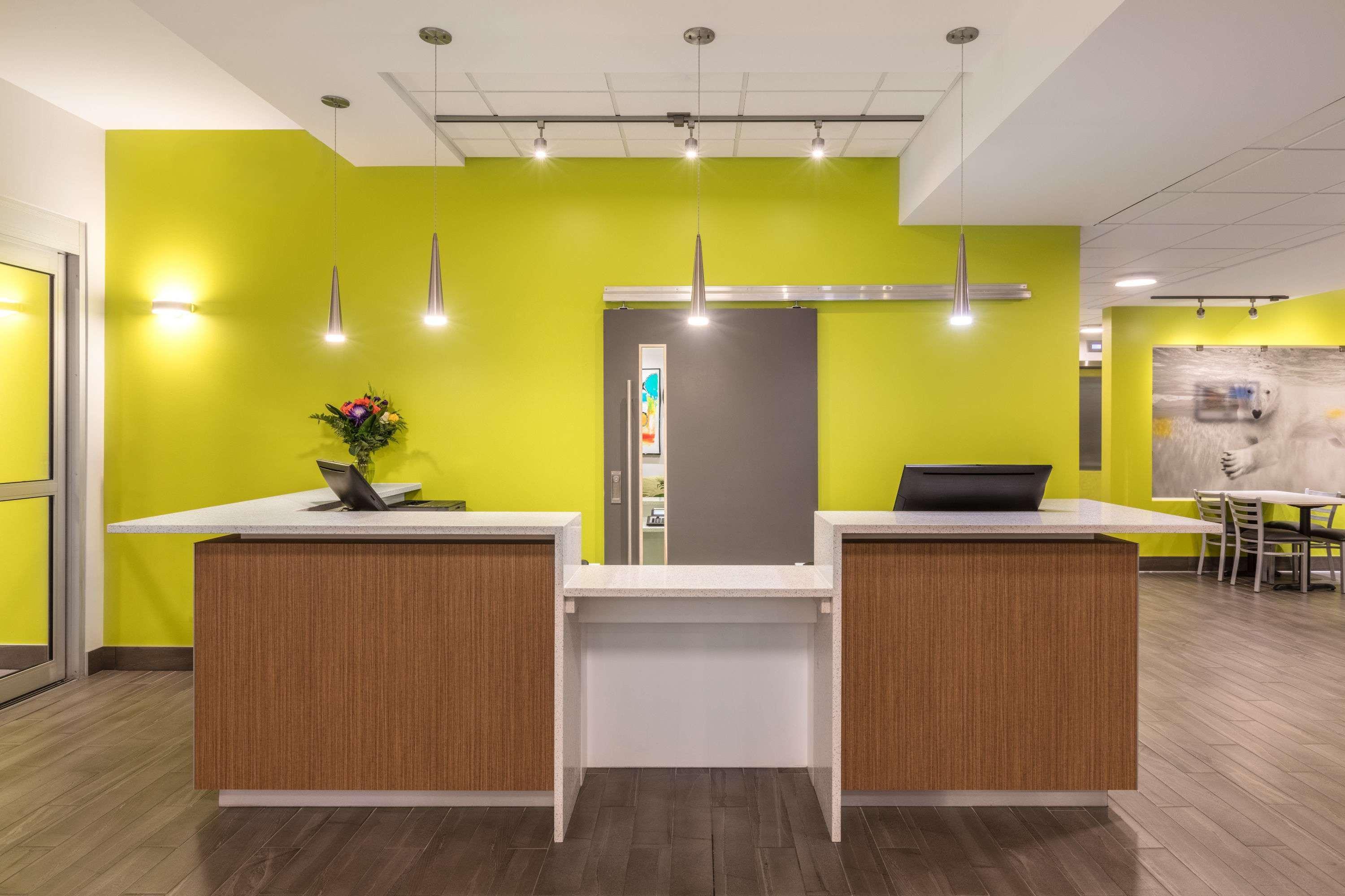 Super 8 By Wyndham Winnipeg East Mb Extérieur photo