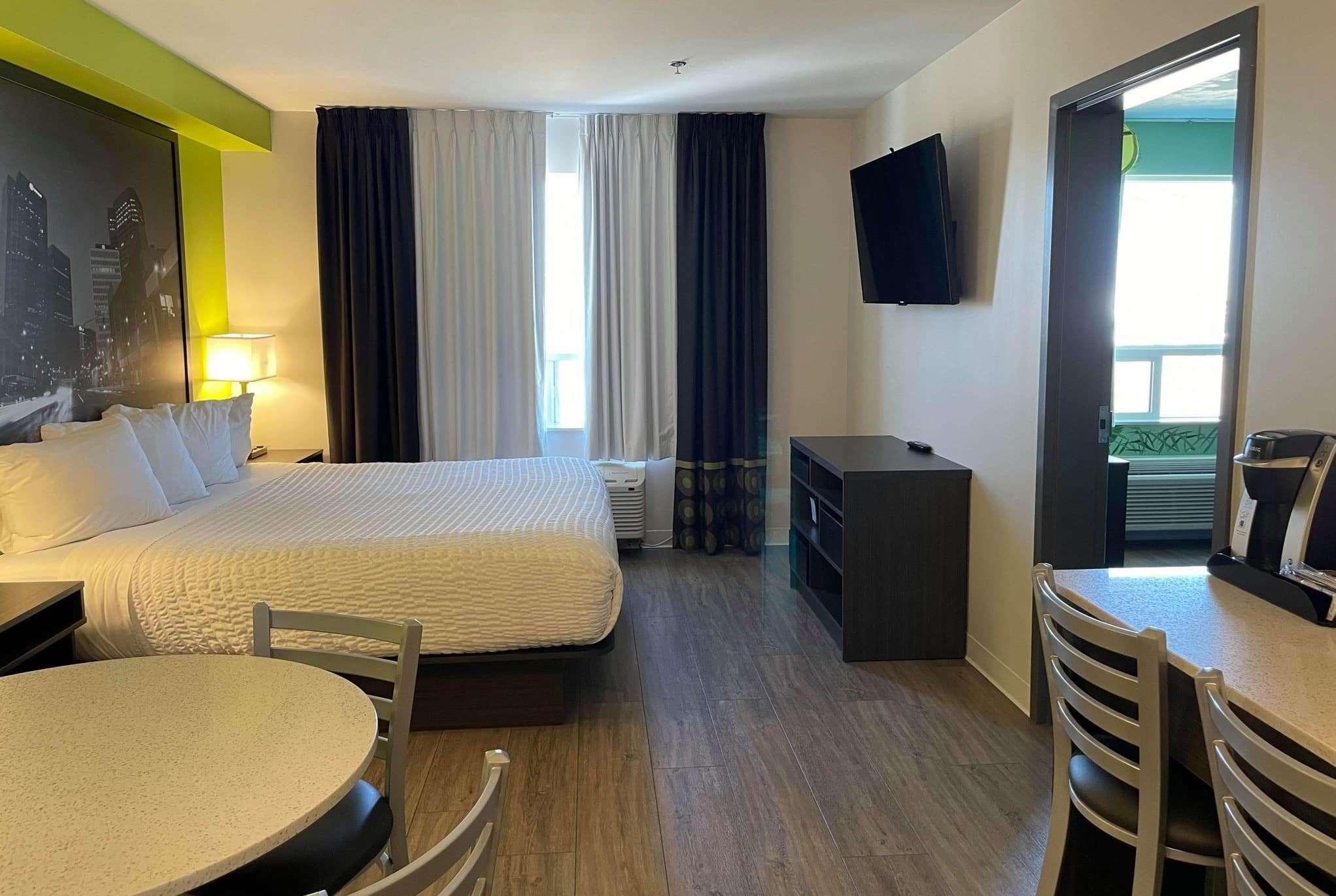 Super 8 By Wyndham Winnipeg East Mb Extérieur photo