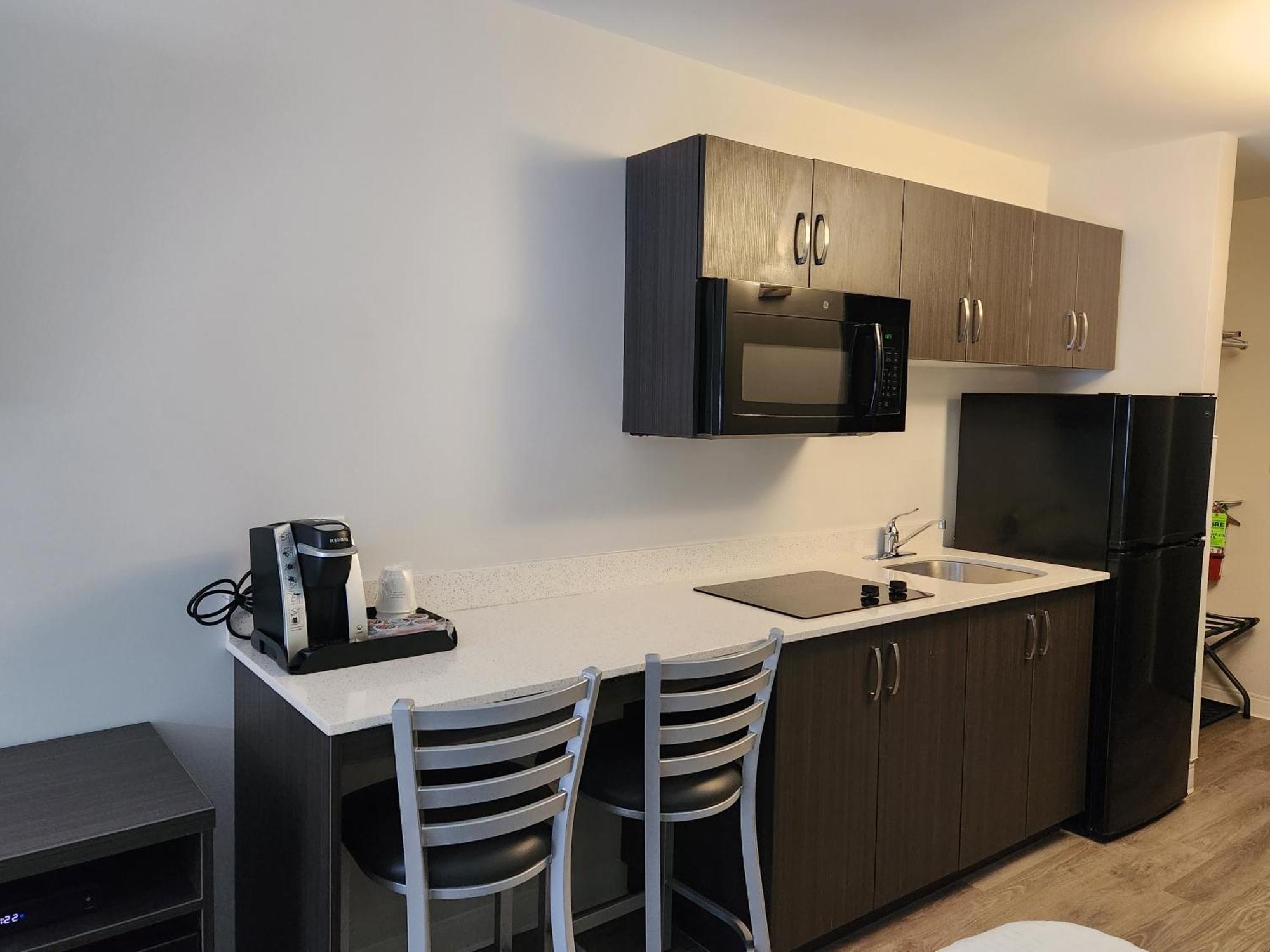 Super 8 By Wyndham Winnipeg East Mb Extérieur photo